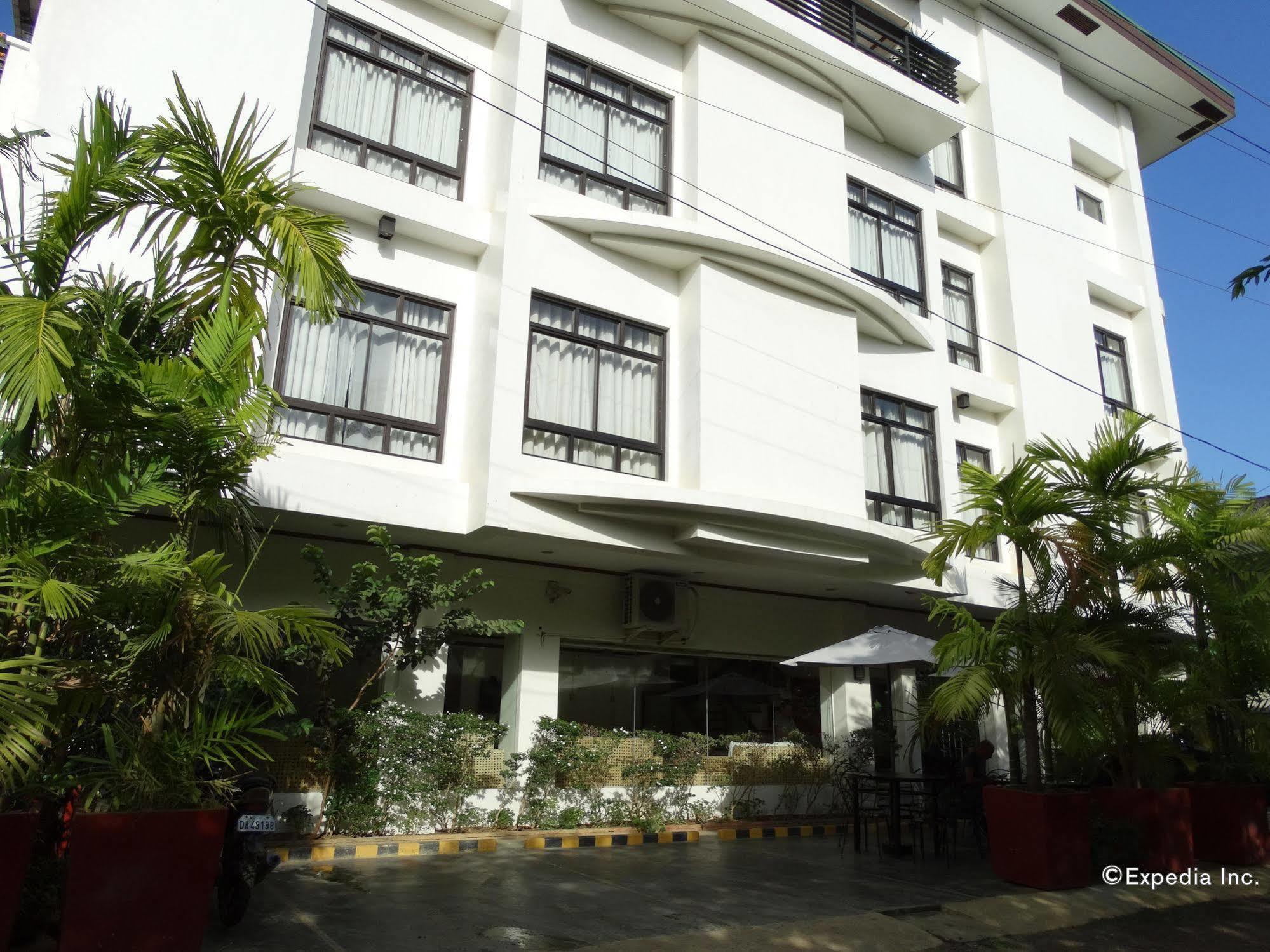 Ipil Suites Puerto Princesa Εξωτερικό φωτογραφία