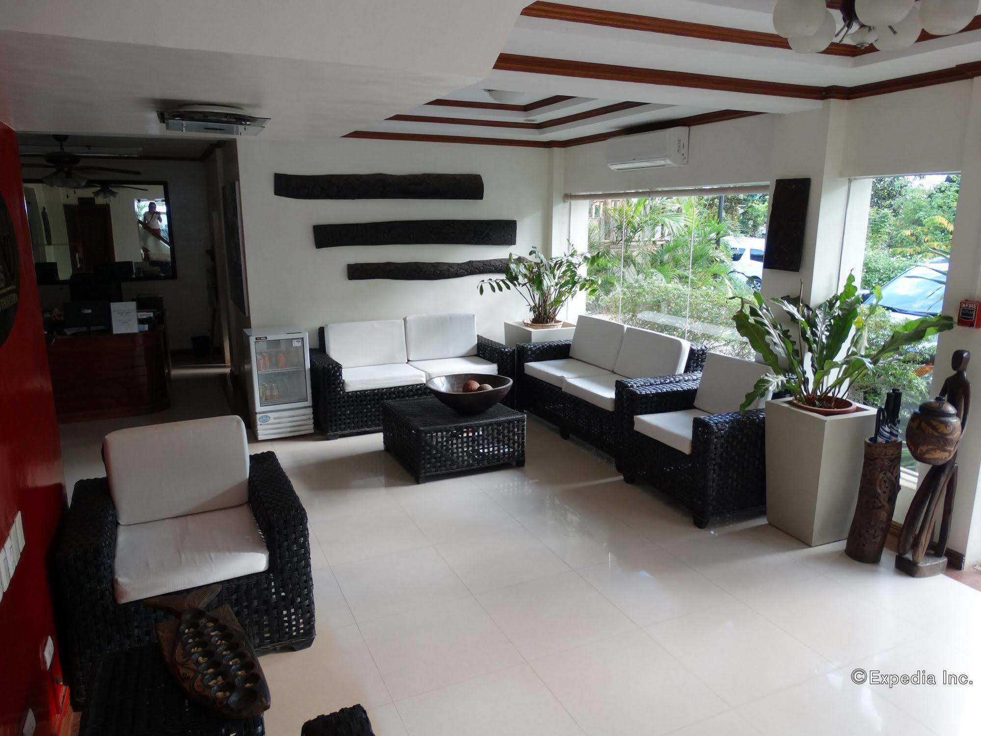 Ipil Suites Puerto Princesa Εξωτερικό φωτογραφία