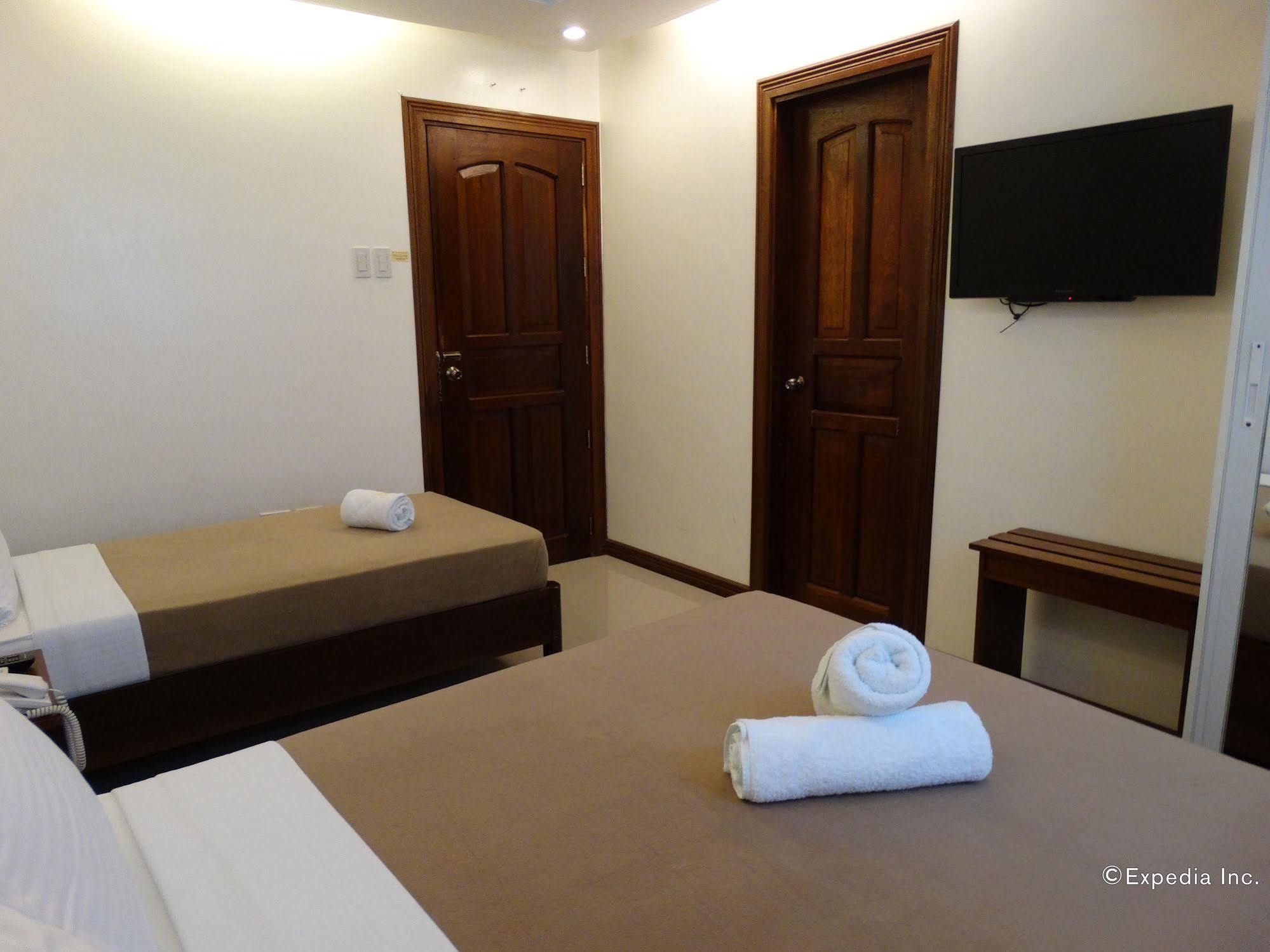 Ipil Suites Puerto Princesa Εξωτερικό φωτογραφία