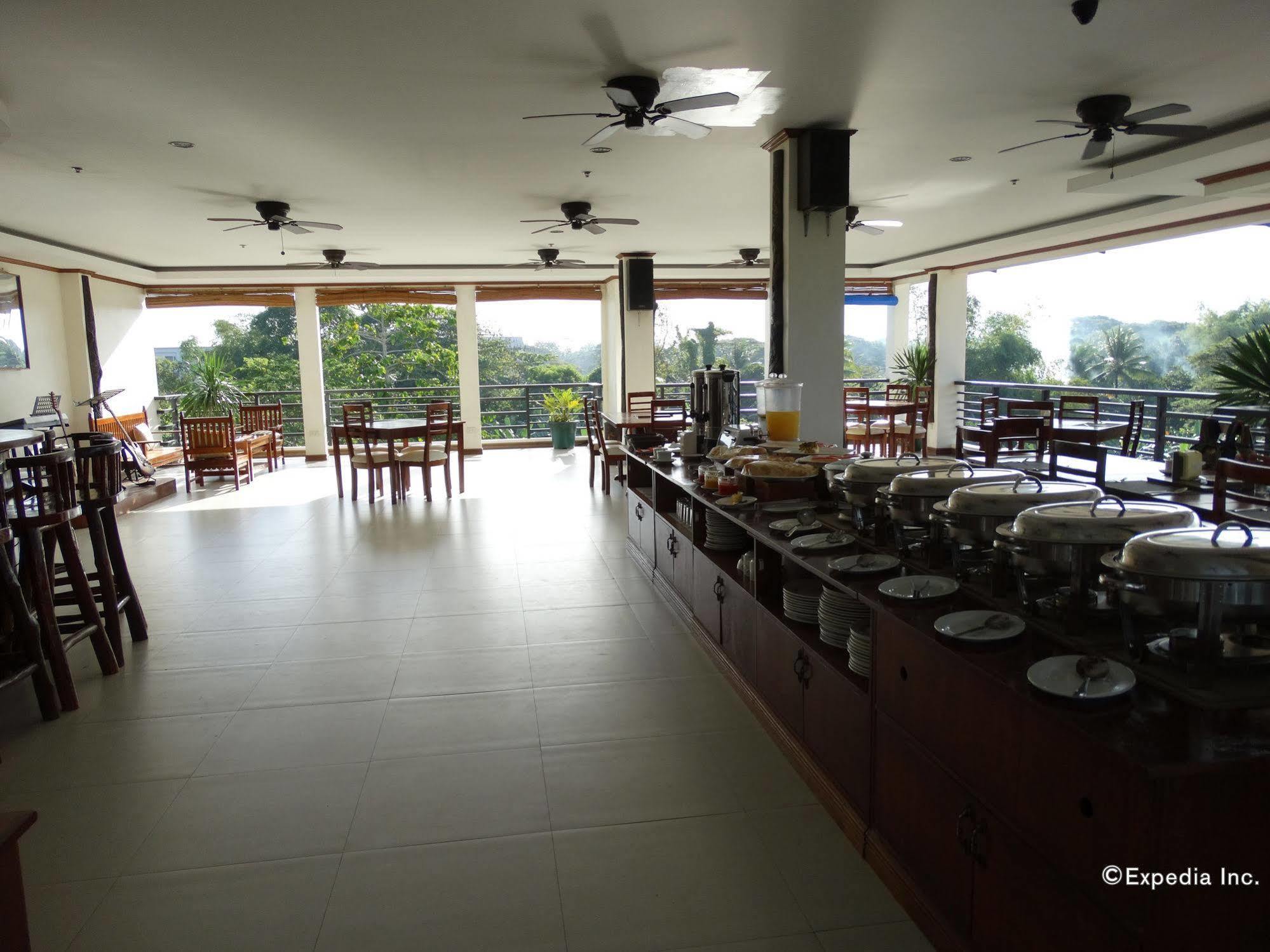 Ipil Suites Puerto Princesa Εξωτερικό φωτογραφία