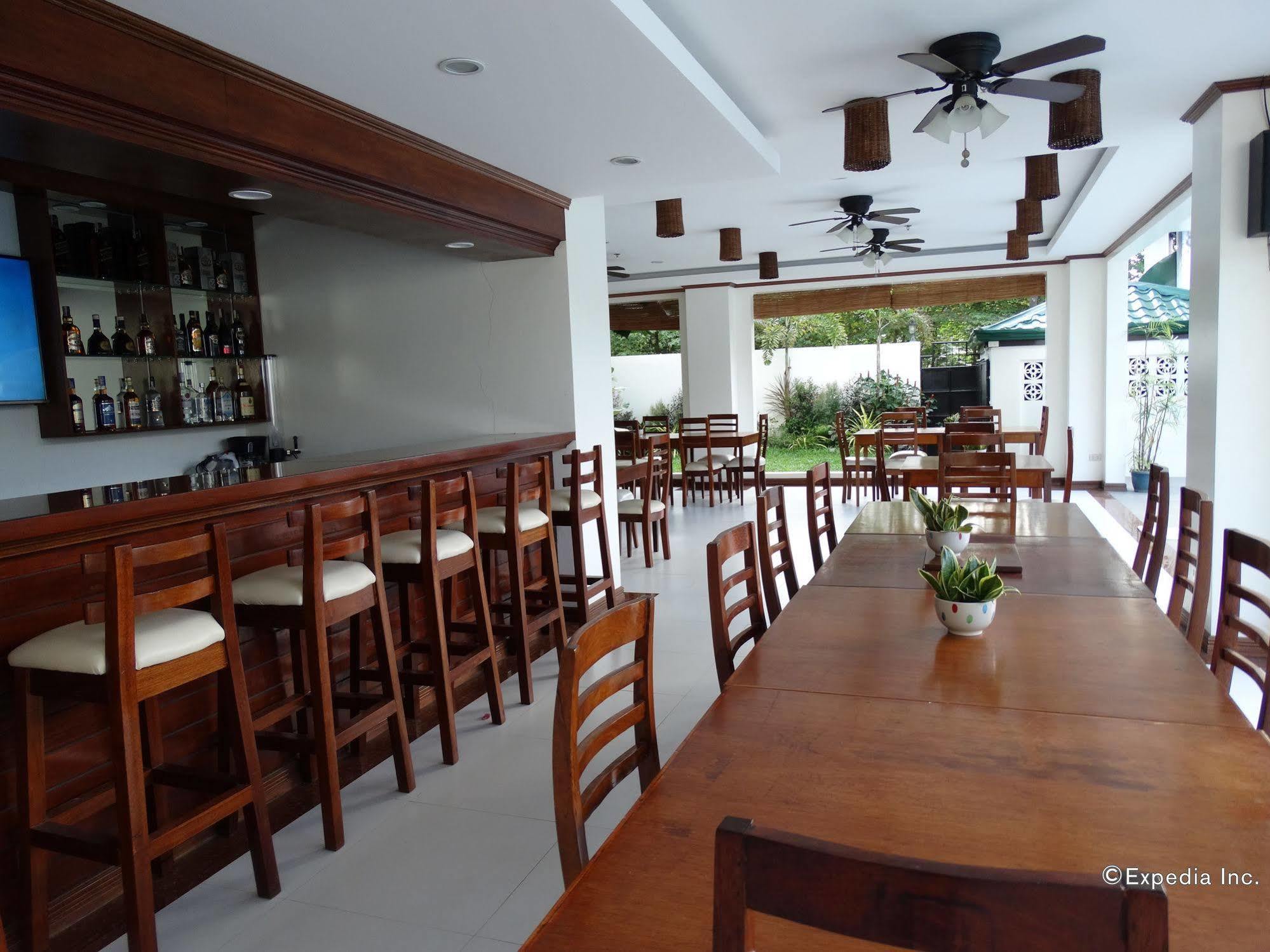 Ipil Suites Puerto Princesa Εξωτερικό φωτογραφία