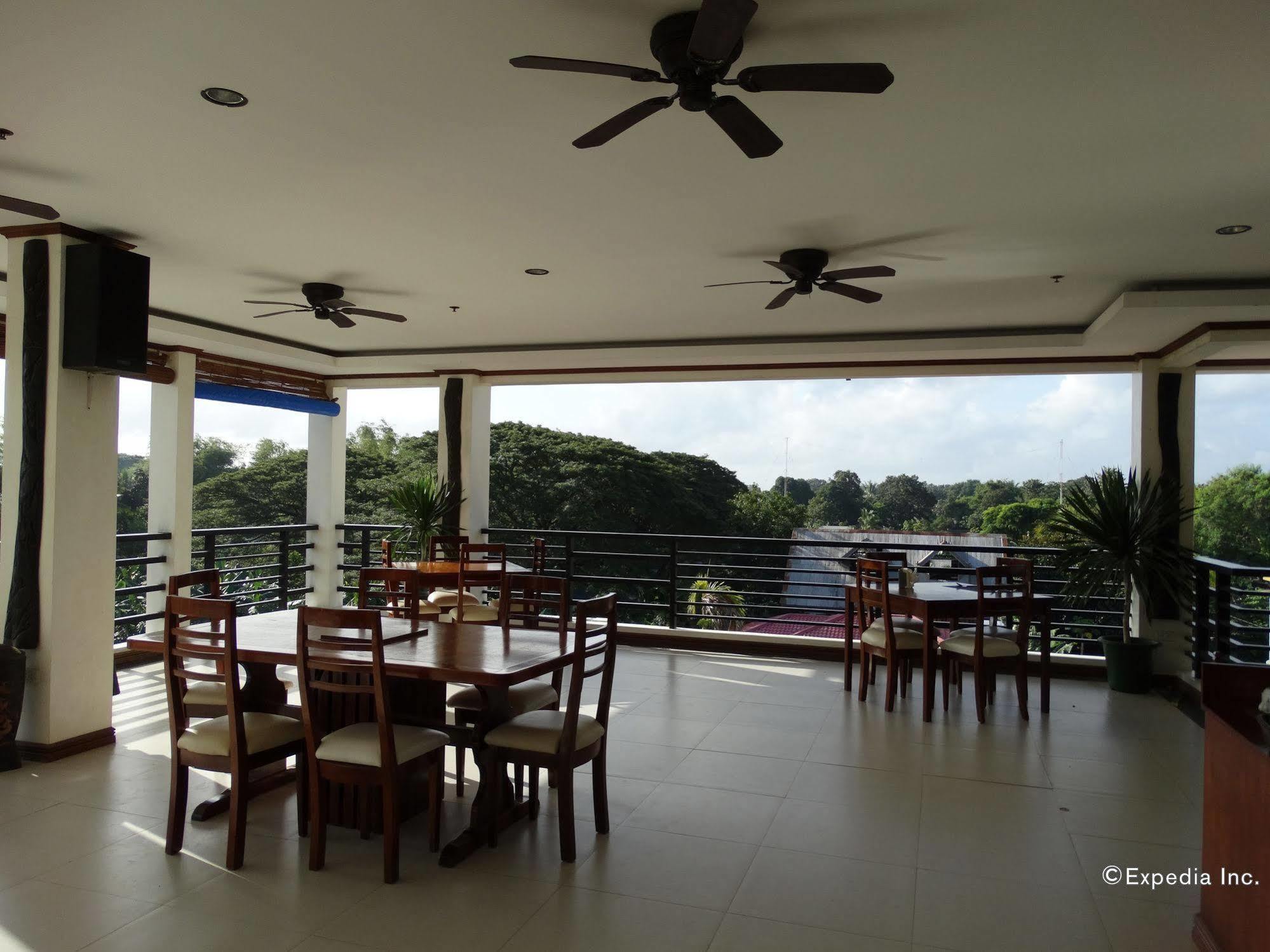Ipil Suites Puerto Princesa Εξωτερικό φωτογραφία